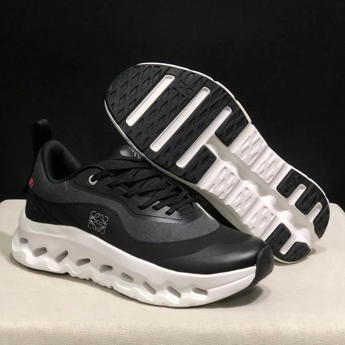 CLIT X L Black White