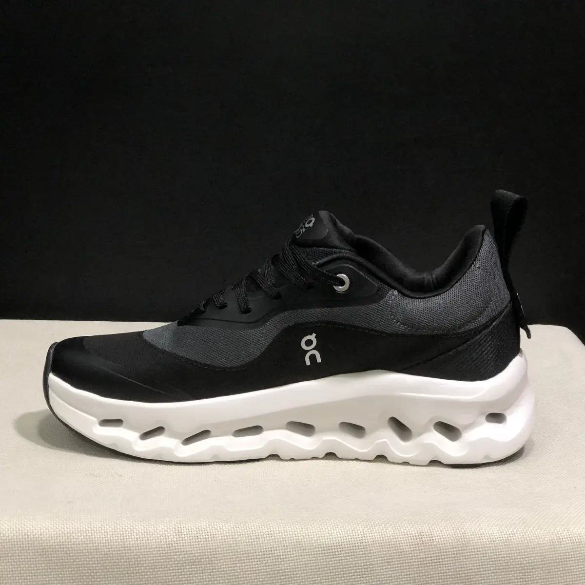 CLIT X L Black White